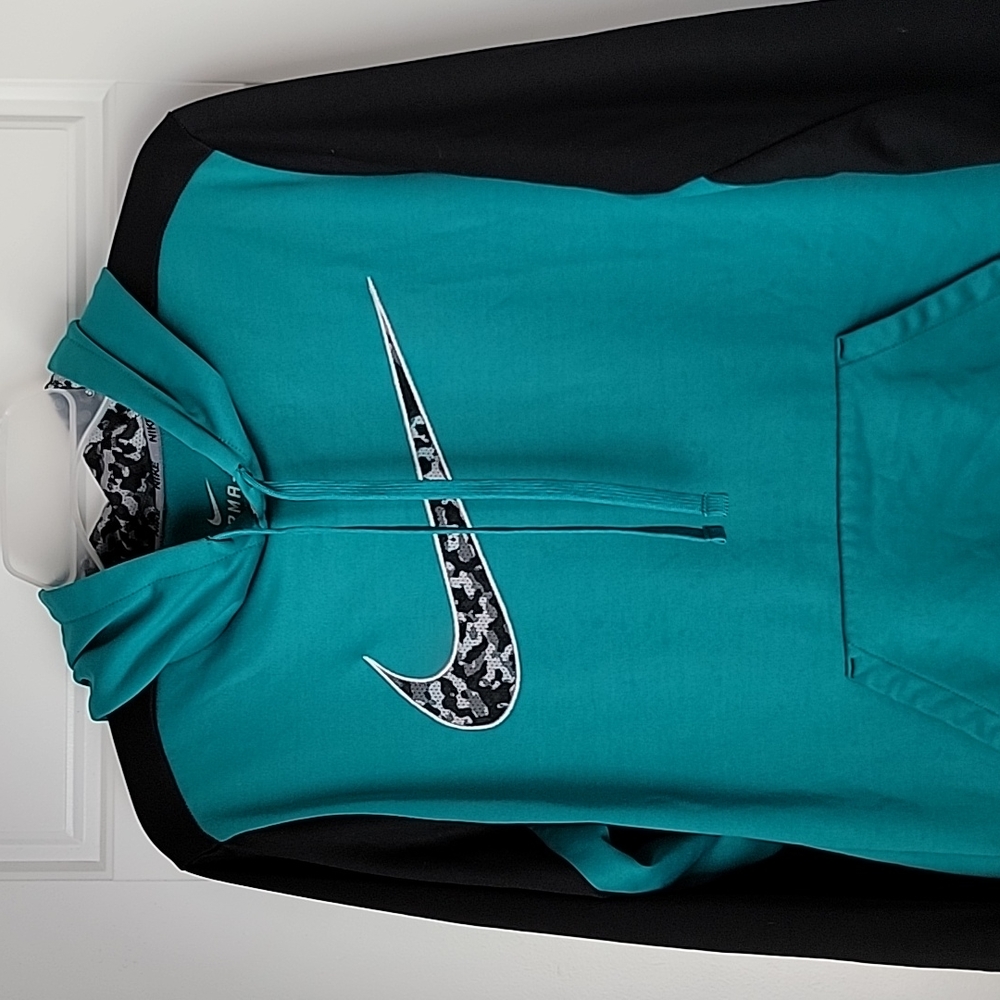 Unisex Green and Black Nike hooded sweatshit